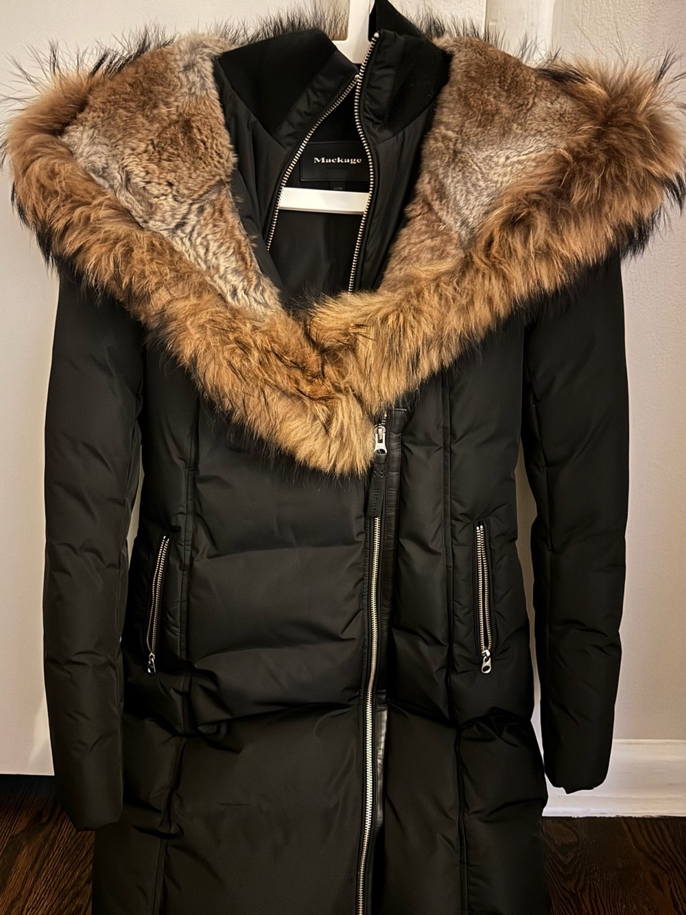 Mackage TRISH Black Down Coat Genuine Fur - Picture 3 of 10